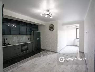 2-комнатная квартира, этаж 2 из 13, 54 м²