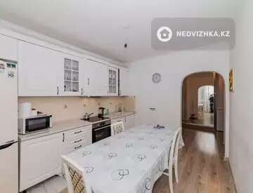 2-комнатная квартира, этаж 5 из 12, 70 м²