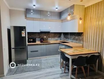 2-комнатная квартира, этаж 7 из 10, 72 м²