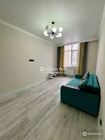 1-комнатная квартира, этаж 15 из 17, 40 м²