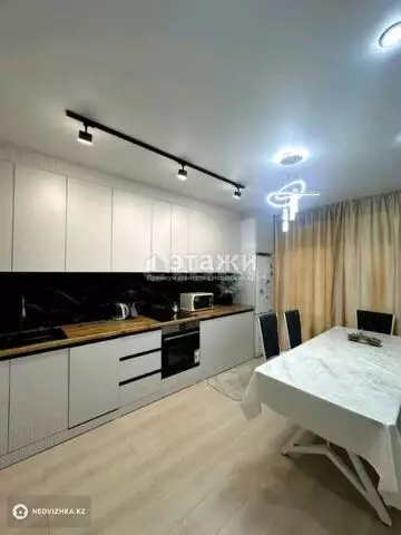 3-комнатная квартира, этаж 1 из 9, 70 м²