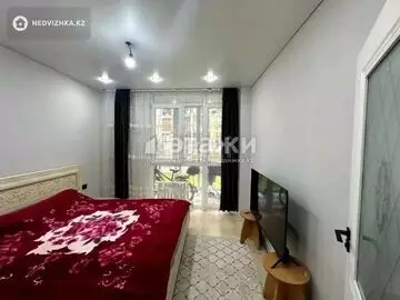 3-комнатная квартира, этаж 1 из 9, 70 м²