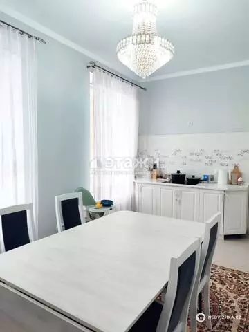 70 м², 2-комнатная квартира, этаж 9 из 10, 70 м², изображение - 1