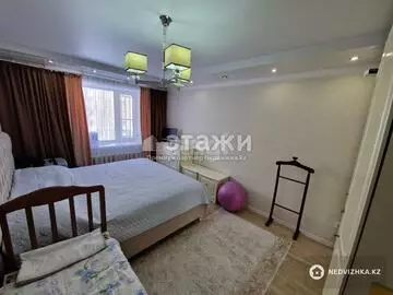 2-комнатная квартира, этаж 4 из 9, 55 м²