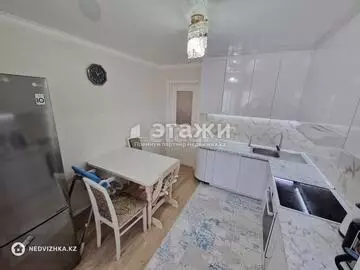 2-комнатная квартира, этаж 4 из 9, 55 м²