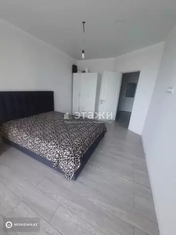 2-комнатная квартира, этаж 6 из 10, 76 м²