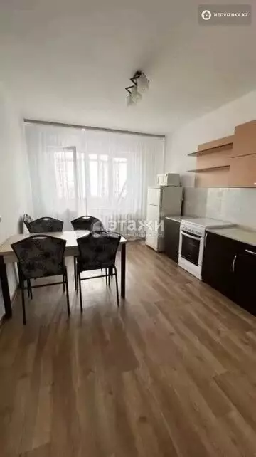 1-комнатная квартира, этаж 9 из 16, 61 м²