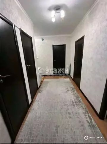 3-комнатная квартира, этаж 8 из 12, 67 м²