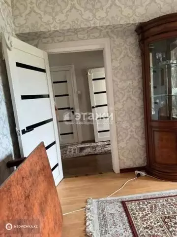 2-комнатная квартира, этаж 4 из 12, 54 м²