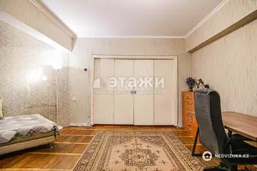 1-комнатная квартира, этаж 3 из 16, 70 м², на длительный срок