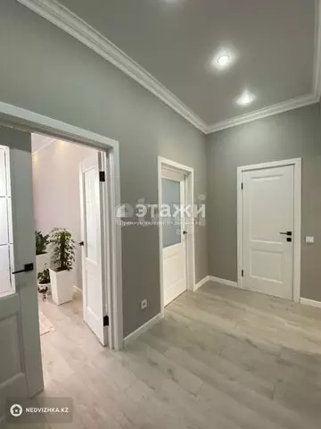 90 м², 3-комнатная квартира, этаж 2 из 10, 90 м², изображение - 1