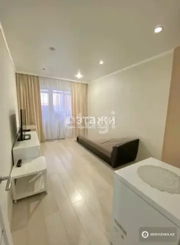 2-комнатная квартира, этаж 4 из 9, 44 м²