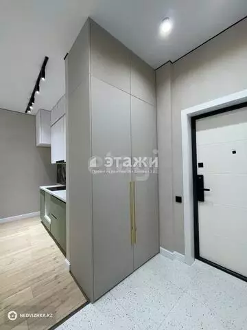 2-комнатная квартира, этаж 8 из 12, 39 м²