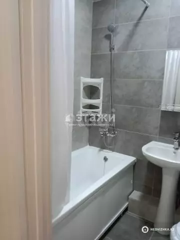 1-комнатная квартира, этаж 3 из 9, 24 м²