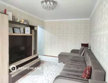 2-комнатная квартира, этаж 2 из 5, 44 м²