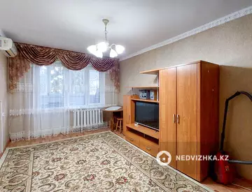 1-комнатная квартира, этаж 2 из 5, 35 м², на длительный срок