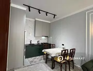 70 м², 2-комнатная квартира, этаж 3 из 9, 70 м², изображение - 2