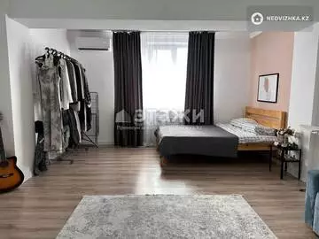 1-комнатная квартира, этаж 11 из 12, 59 м²