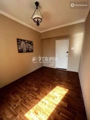 2-комнатная квартира, этаж 10 из 12, 54 м²