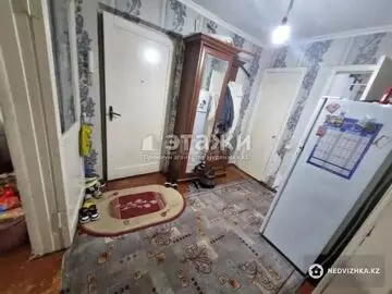 2-комнатная квартира, этаж 2 из 4, 52 м²