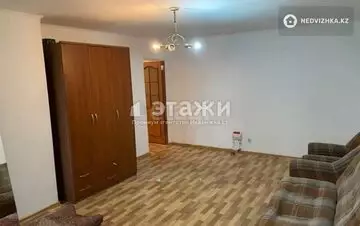 1-комнатная квартира, этаж 4 из 4, 42 м²