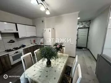 2-комнатная квартира, этаж 3 из 9, 45 м²