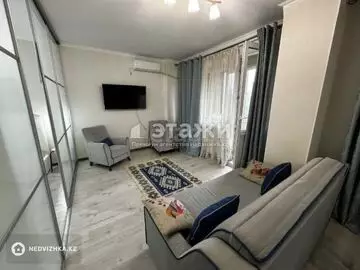 2-комнатная квартира, этаж 3 из 9, 45 м²