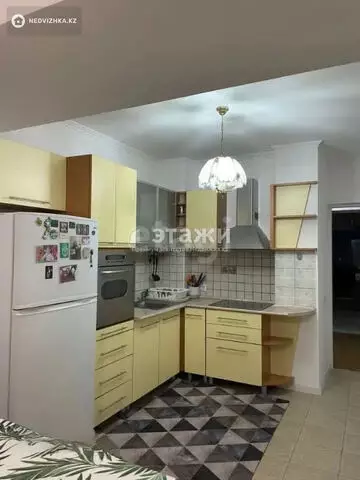 3-комнатная квартира, этаж 4 из 5, 82 м²