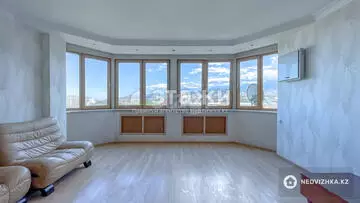 3-комнатная квартира, этаж 12 из 14, 116 м², на длительный срок