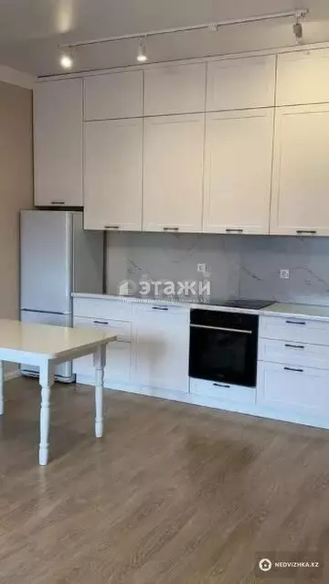 2-комнатная квартира, этаж 10 из 10, 56 м²