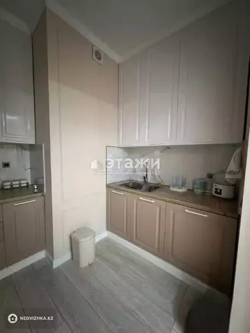 3-комнатная квартира, этаж 9 из 10, 87 м²