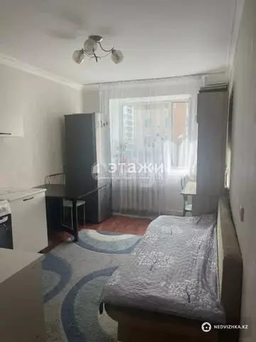 1-комнатная квартира, этаж 3 из 9, 38 м²