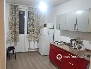 1-комнатная квартира, этаж 2 из 9, 39 м², на длительный срок