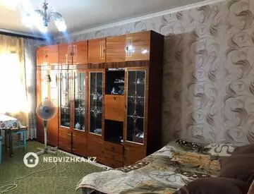 2-комнатная квартира, этаж 1 из 5, 50 м²