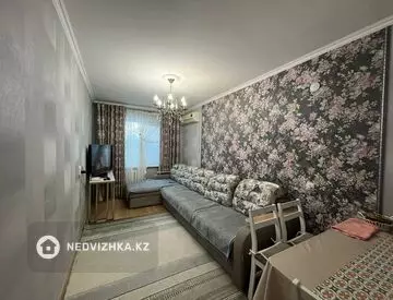 4-комнатная квартира, этаж 4 из 5, 72 м²