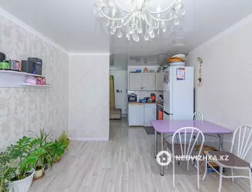 3-комнатная квартира, этаж 9 из 10, 59 м²