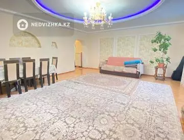 3-комнатная квартира, этаж 8 из 9, 117 м²