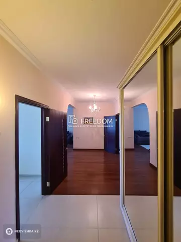 2-комнатная квартира, этаж 6 из 12, 99 м²