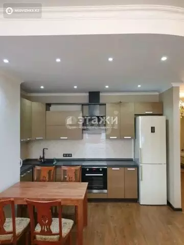 2-комнатная квартира, этаж 8 из 10, 99 м²