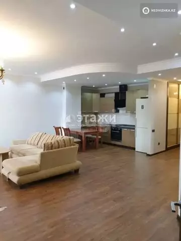 2-комнатная квартира, этаж 8 из 10, 99 м²