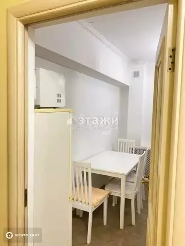 2-комнатная квартира, этаж 3 из 5, 50 м²