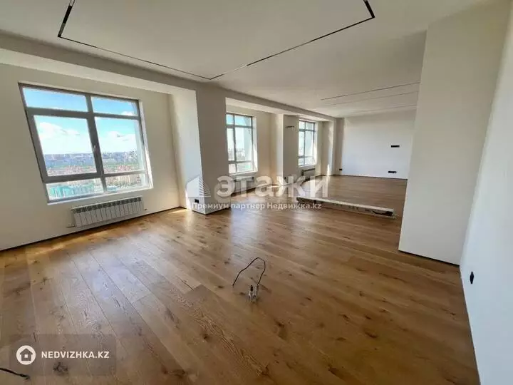 160 м², 3-комнатная квартира, этаж 21 из 21, 160 м², изображение - 1