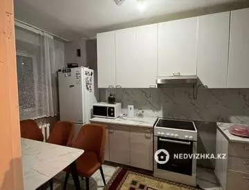 3-комнатная квартира, этаж 8 из 12, 75 м²