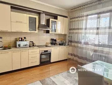 2-комнатная квартира, этаж 6 из 15, 90 м²