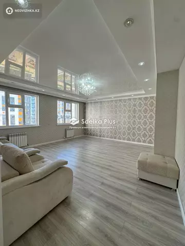 3-комнатная квартира, этаж 7 из 9, 82 м²