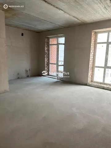 3-комнатная квартира, этаж 6 из 12, 91 м²