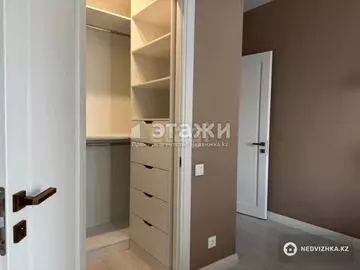 4-комнатная квартира, этаж 8 из 16, 120 м², на длительный срок