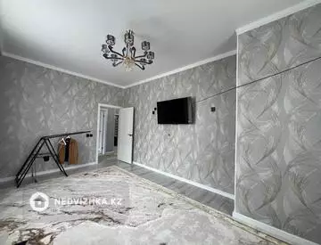 2-комнатная квартира, этаж 4 из 9, 57 м²