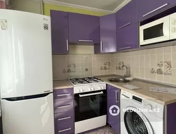 2-комнатная квартира, этаж 3 из 4, 44 м², на длительный срок