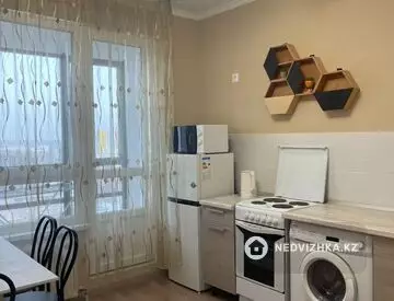 1-комнатная квартира, этаж 19 из 20, 36 м²